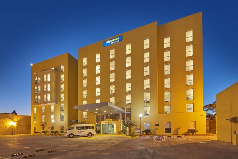 City Express By Marriott Comitan Экстерьер фото